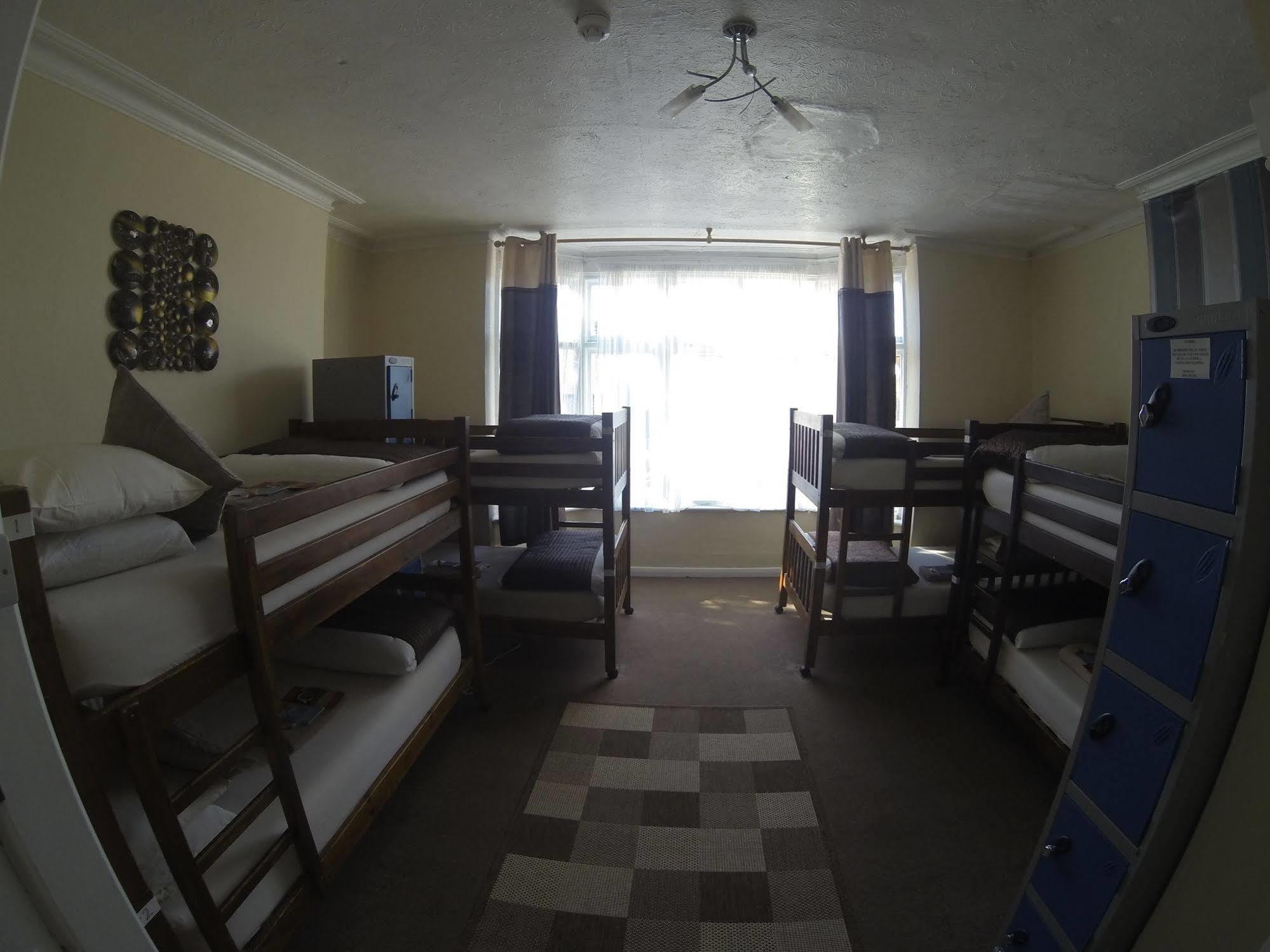 Kipps Backpackers Кэнтербари Экстерьер фото